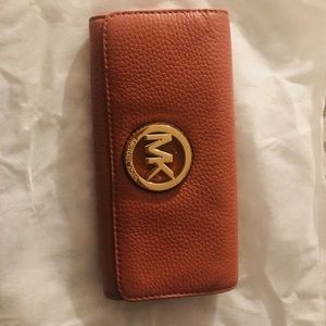 🚨 Micheal kors Blush pink Wallet 🔥